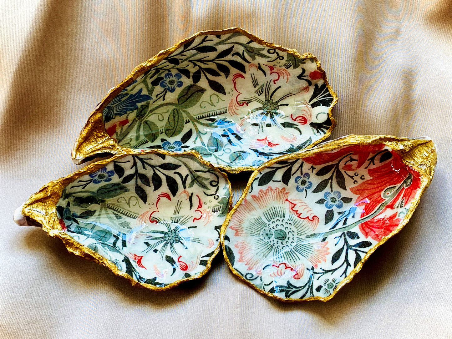 William Morris Compton in Cream Oyster Shell